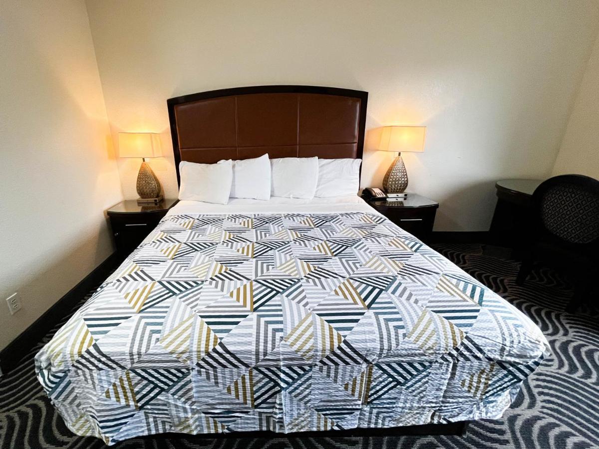 Executive Inn & Suites Breaux Bridge, La Экстерьер фото
