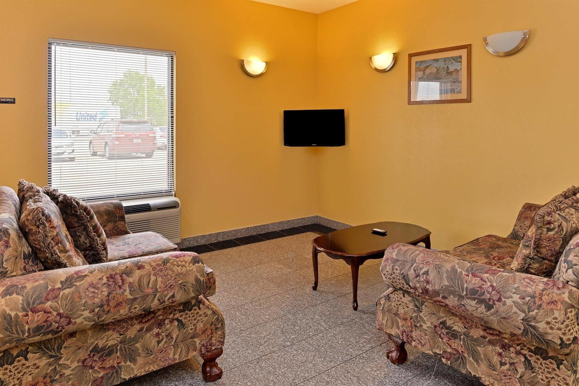 Executive Inn & Suites Breaux Bridge, La Экстерьер фото