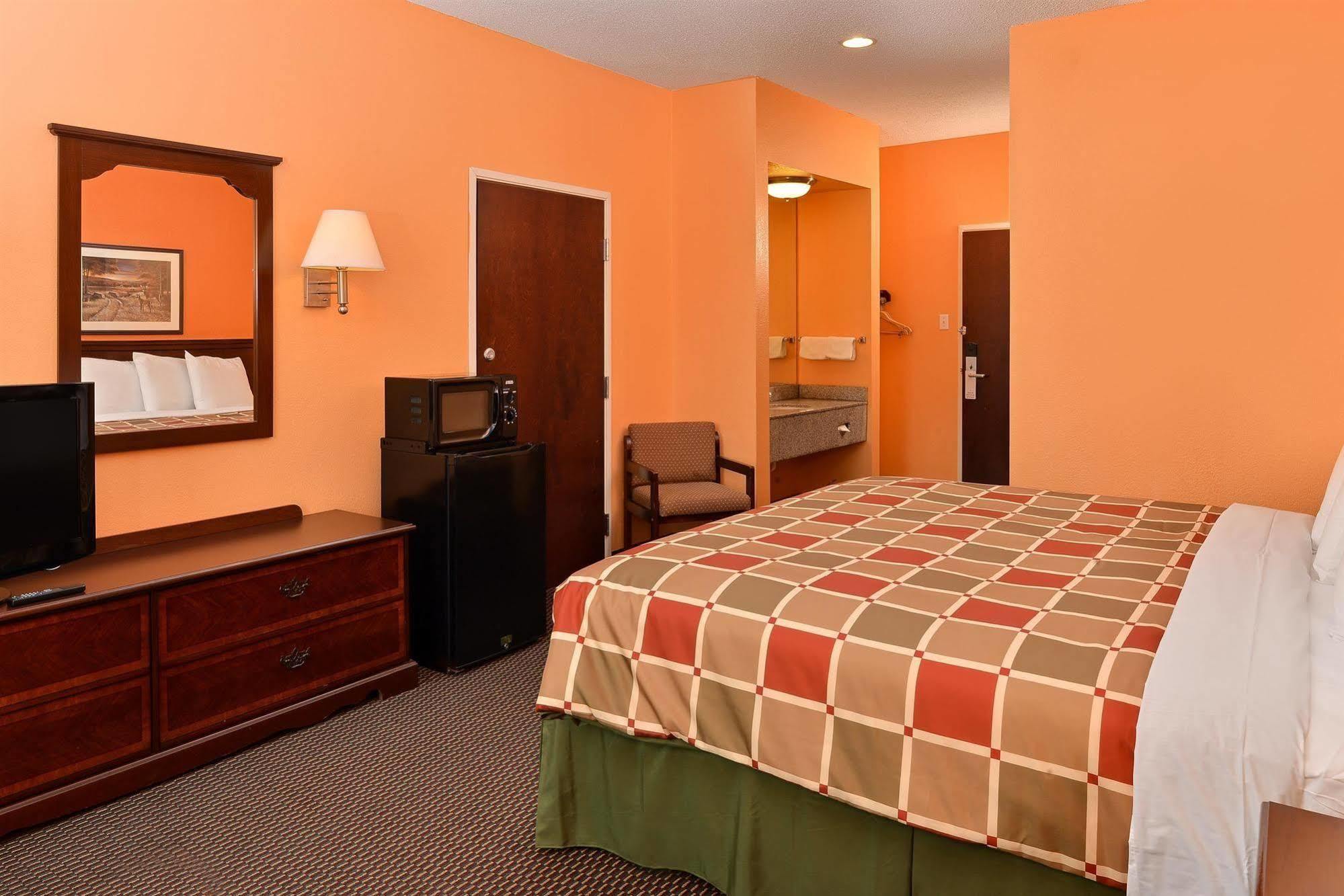 Executive Inn & Suites Breaux Bridge, La Экстерьер фото