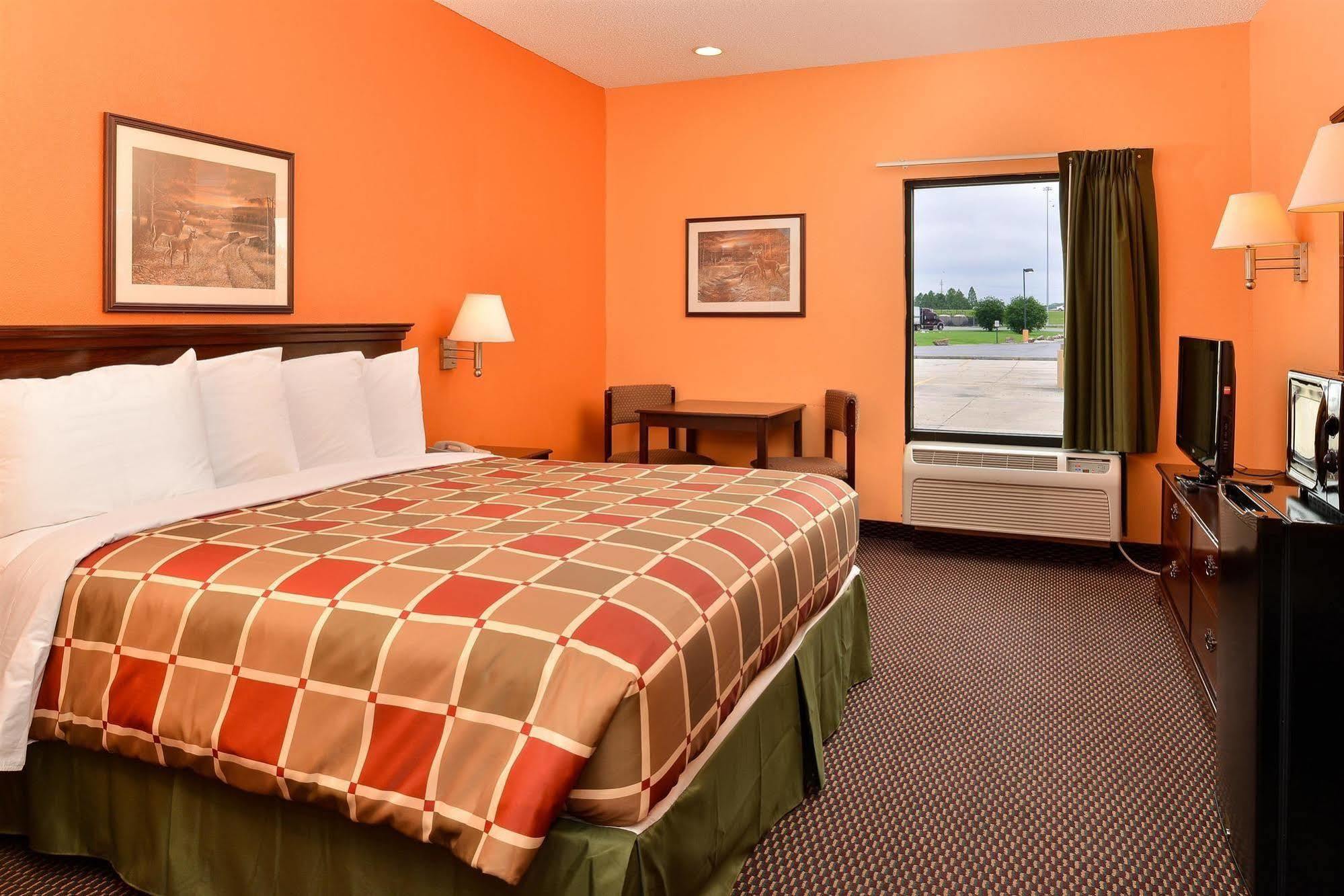Executive Inn & Suites Breaux Bridge, La Экстерьер фото